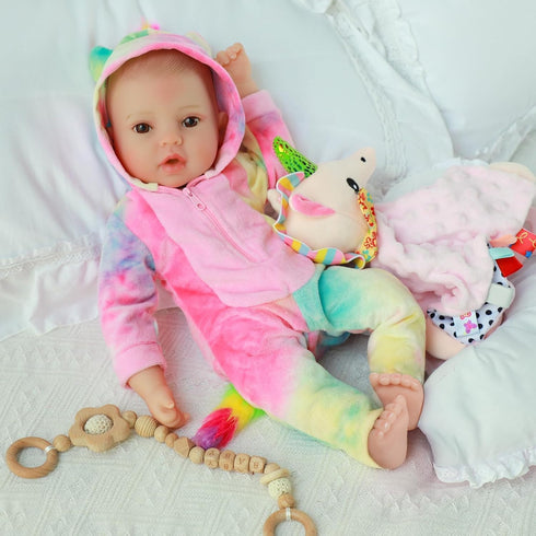 18 inch 3 4 5 6 7 8+ GOAROY Lifelike Baby Dolls Girl, Large Realistic Sweet Soft Body Baby Doll Real Life Baby Dolls