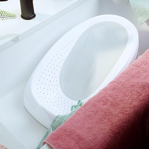Ingenuity Easy Rinse Bather Baby Bath Seat, Non-Slip Soft Support for 0-6 Months, Up to 20 lbs