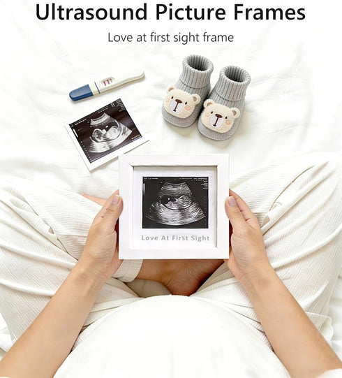 Set Pregnancy Announcement, Baby Announcements Ideas Include Announcement Board, Baby Onesie, Baby Booties, Beanie Hat