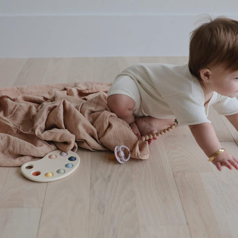 mushie Muslin Baby Swaddle Blanket - 100% Organic Cotton (Blush)