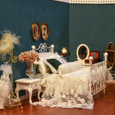 iLAND 1:12 Scale Victorian Dollhouse Furniture, 5pcs Dollhouse Bed Set