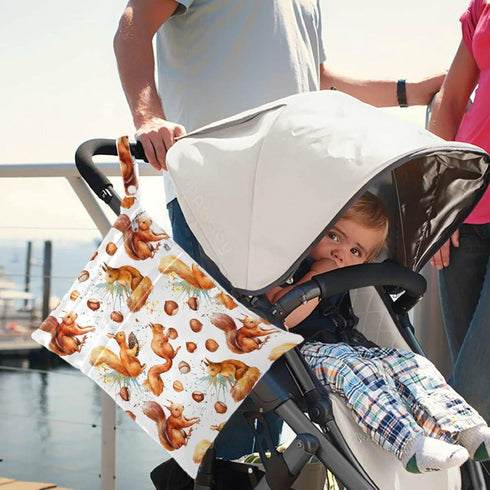 visesunny 2Pcs Cute Squirrel Hazelnut Diaper Changing Totes Wet Bags with Zippered Pockets Washable Reusable Roomy
