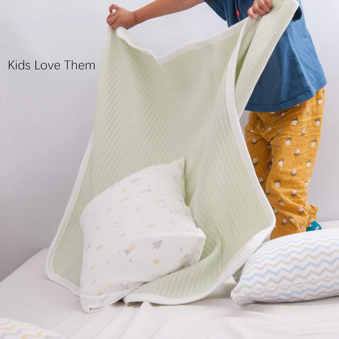 NTBAY Jersey Cotton Quilted Toddler Blanket, Breathable and Warm, 30x40 Inches, Grey Wave