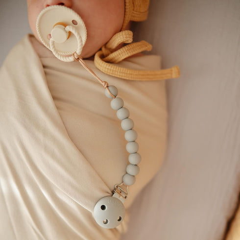 100% mushie Silicone Baby Pacifier Clip BPA Free | Hera (Sage)