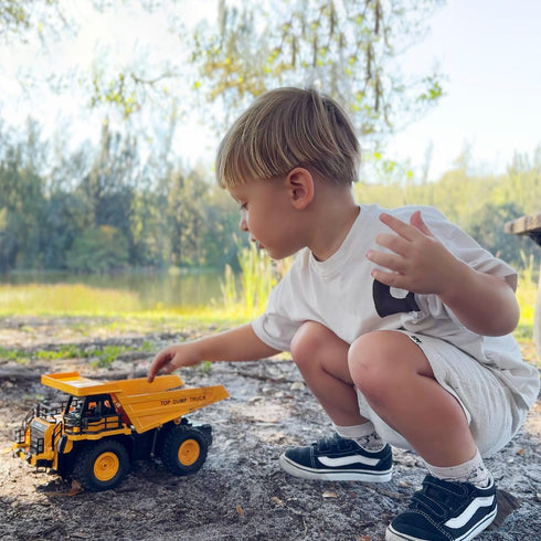 9-Channel 1:18 100-Min 2026 6-12 RC Dump Truck Toy | Scale Construction Vehicle with Working Bed, Lights & Sounds