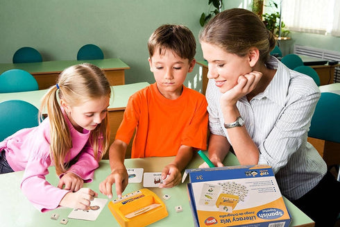 BOHS Spanish Literacy Wiz Spelling Game, Espanol Lower Case 60 Flash Cards for Preschool Learning