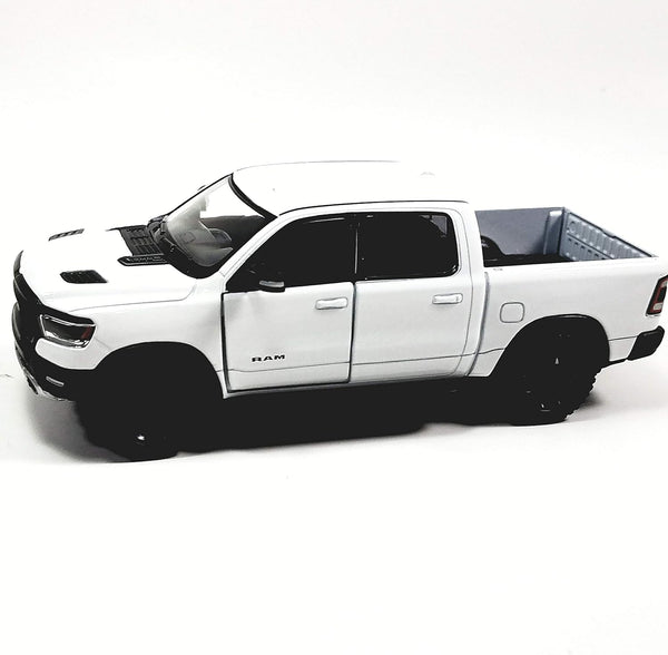 Kinsmart 2019 White Dodge Ram 1500 Pickup Truck - 1/46 O Scale Diecast Truck