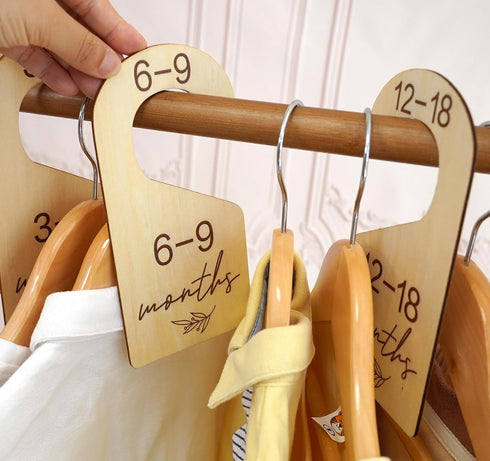 Closet 24M Set HOUISM Beautiful Baby Dividers for Clothes Organizer - Wooden Double-Sided Gender Neutral Size Dividers