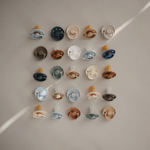 6-18 2-Pack FRIGG Moon Natural Rubber Baby Pacifier | Made in Denmark | BPA-Free (Powder Blue/Slate, Months)