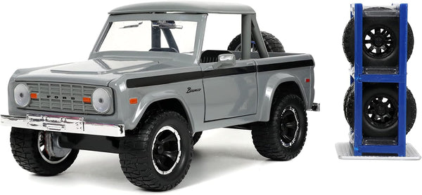 Jada Toys Just Trucks 1:24 1973 Ford Bronco Die-cast Car Grey, Toys