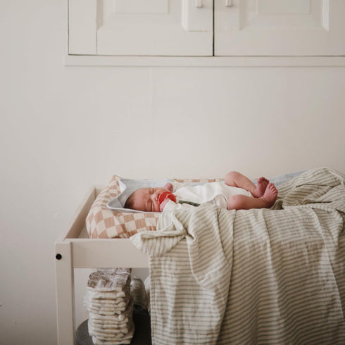 mushie Natural Check Extra Soft Muslin Fitted Changing Pad Cover