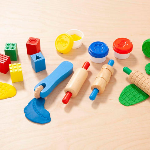 Melissa & Doug Clay Activity Set - 4 Tubs of Modeling Dough and Tools for Kids Ages 3+