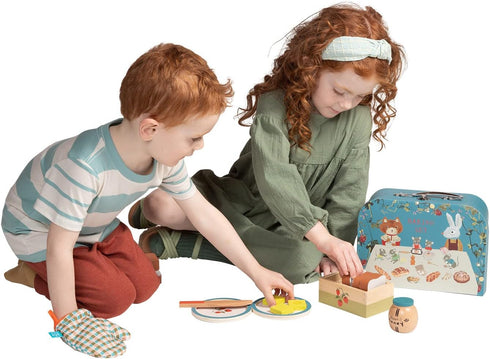 Manhattan Toy Forest Tales 17-Piece Pretend Bread Baking and Serving Set with Carrying Case for Kids