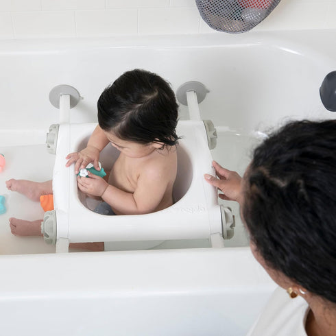 Regalo Baby Basics Baby Bath Seat with Suction Cups, Sit-Up Bath Support for Infants, Secure Baby Bath Chair