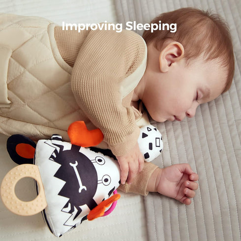TUMAMA High Contrast Baby Toys, Black and White Infant Toys 0-3 Months, Soft Sensory Rattles with Teether