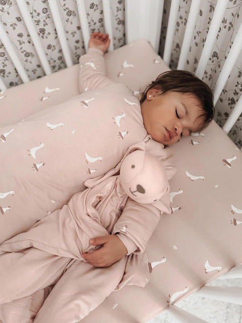 Cozy gunamuna Crib Sheet Ultra-Soft, Breathable Fitted Sheet for Standard Cribs, Sleep Surface for Babies and Toddlers