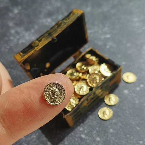 Set, 100 Vintage Miniature Gold Bars Pieces Dollhouse Treasure Chest Collection, Metallic Gold Finish, Display