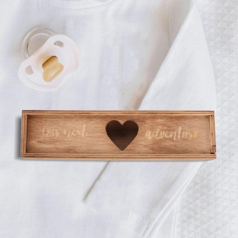 PERSELOSO Wooden Pregnancy Test Keepsake Box with Lid Announcement Storage Container Brown Pregnancy Announcement Box