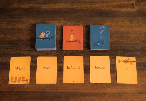 8+ 15-20 3-15 Runaway Parade Games Smug Owls Card Game - an Award-Winning Hilarious & Creative Riddle-Solving Party
