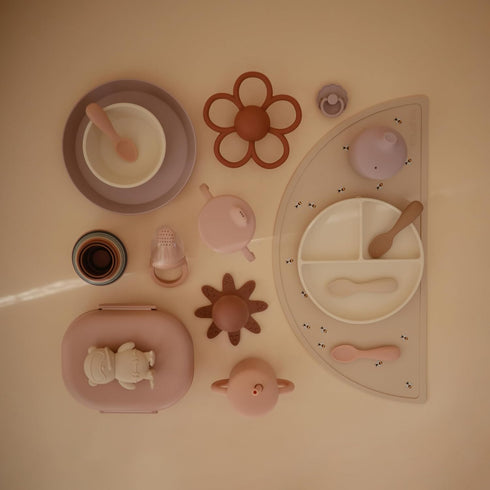 mushie Silicone Suction Plate | BPA-Free Non-Slip Design (Ivory)