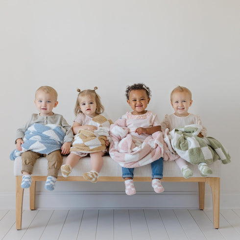 Set Cozy 30x40 Orelle Checkered Baby Blanket & Matching Socks | Plush Baby Blanket | Luxury Ultra-Soft & Receiving