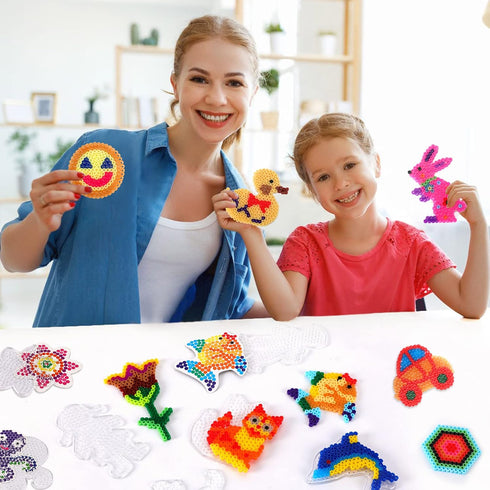 20 Pieces Clear Animal Shape Plastic Pegboards with 20 Colorful Cards for Kids DIY Craft Beads