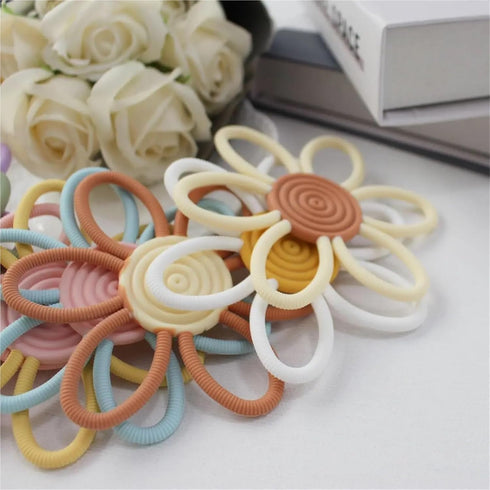 Snacko 2pcs Nordic Flower Soothing Teether - Cartoon Hollow Design for Teething Relief(White Flowers)