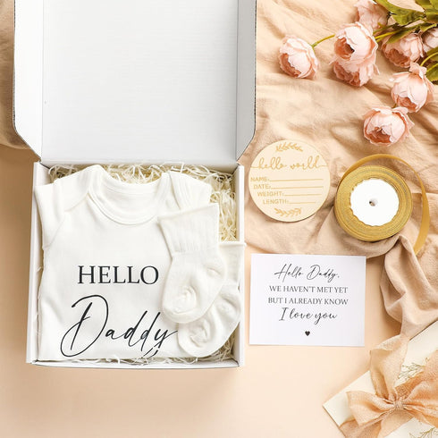 Shyyween 7 Set Pcs Pregnancy Announcements for Hushund Surprise Baby Announcement Gifts Include Bodysuit Pregnancy
