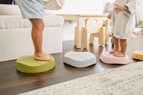 Marlowe & Co Balance Stepping Stones for Kids, 6 Piece Non-Slip Sensory Stones for Indoor and Outdoor Play