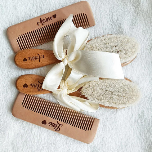 DOYOUWE Set, Personalised Baby Hairbrush, Wooden Newborn Comb, Soft Brush Birth Comb, Natural Bristles