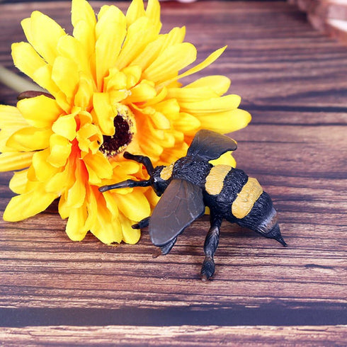 Odowalker 8 4" pcs Lifelike Assorted Plastic Insects Bugs Figures Realistic Sandbox Butterfly, Bee, Ladybug