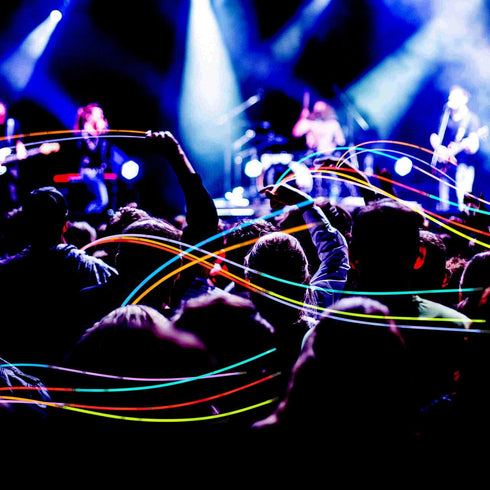JOYIN 300 Pack Glow Sticks, 100ct 22'' Necklaces and 200 Pcs 8" Glow Sticks with Connectors for Halloween Party Favors