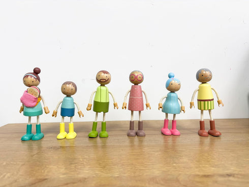 Set 7 3 Giant bean Wooden Family Dolls of for Dollhouse, Dollhouse People Miniature Dollhouse Accessories Toy for Boys