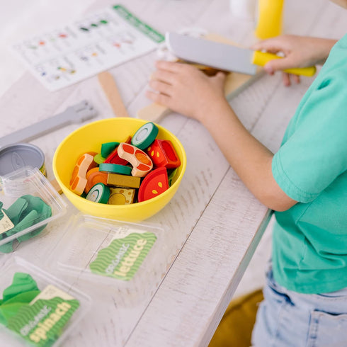 52-Piece Set 3+ Melissa & Doug Slice and Toss Salad Toy Food & Montessori-Inspired Play Kitchen Accessories, Preschool