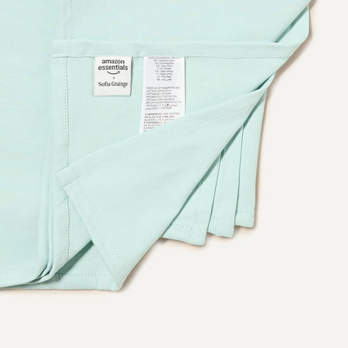Sofia Grainge's Unisex Baby Swaddle Blanket by Amazon Essentials