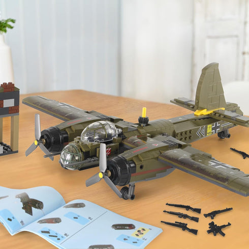 JU-88 WW2 559 Feleph Plane Building Bricks Kit PCS German Bomber with Military Base and Pilot Figures Airplane Model