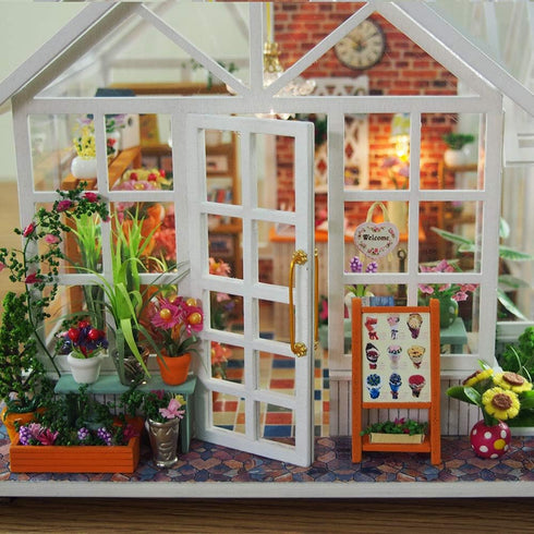 GuDoQi DIY Miniature Dollhouse Kit, Tiny House with Music, 1:24 Scale, Great Handmade Crafts Gift