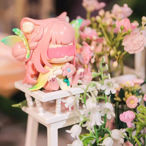 BEEMAI 1 Moni cat Kitten Office Series Blind Box Single Box (Contains Figure), Cute Figures Collectibles