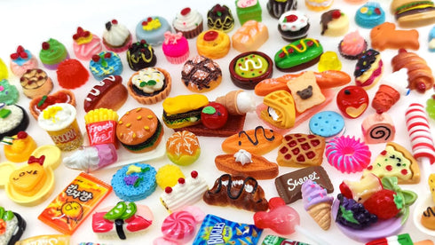 Miniature Food Drink Bottles Pretend Play Kitchen Game Party Toys (10 Bottles + 10 Random Foods)