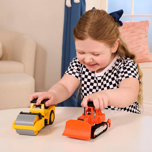 DRIVEN by Battat Micro 1:24 Scale Steam Roller, Realistic Construction Truck Toy with Lights & Sounds for Kids 3+