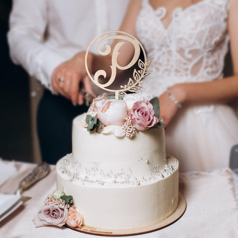 LINGTEER Personalized Wooden Cake Topper, Initial Letter P, Perfect for Birthday, Rustic Wedding, Anniversary Party