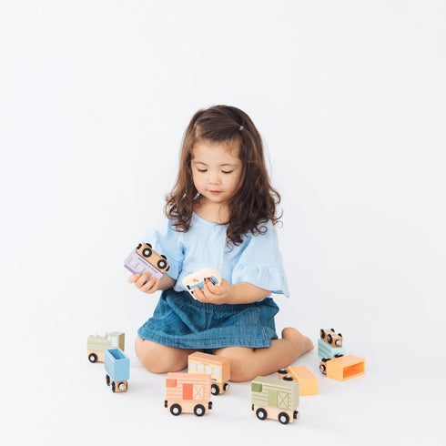 Set 10-Piece 2 3 4 Pearhead Wooden Train for Toddlers Magnetic Train Cars, FSC-Certified Wood, Montessori STEM Toy