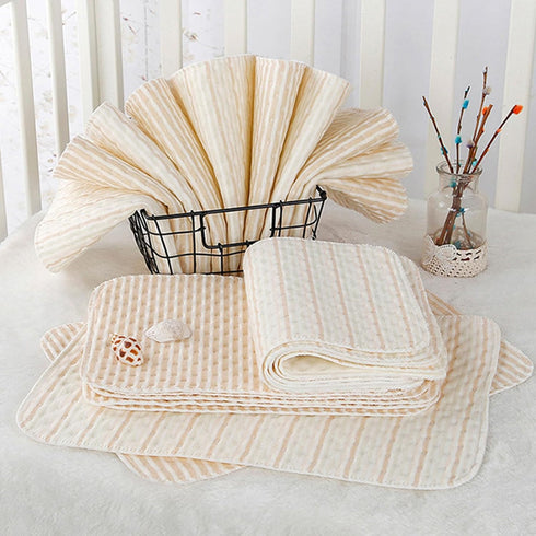 XAGMODSHN Cotton Diaper Changing Pad Cotton Diaper Mat Anti Leak & Easy to Carry Provides A Convenient Urination