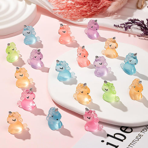 HFAYDZSW 180Pcs Luminous Mini Resin Unicorn Figurines, Glow in The Dark Tiny Unicorn Ornament for Garden, Landscape