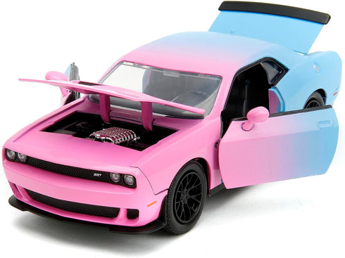 Pink Slips 1:24 2015 Dodge Challenger SRT Hellcat Die-Cast Car, Light Blue/Pink