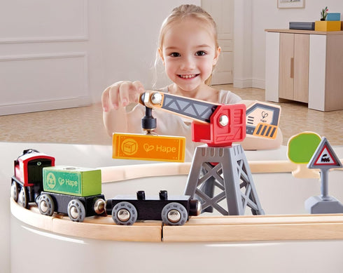 Set Hape Cargo Delivery Loop Train and Railway Toy