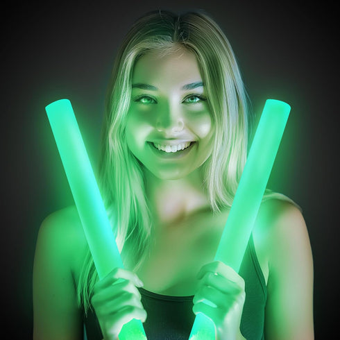 Fun Central LED Foam Sticks - 12 Pack, 16-Inch, 3 Light-Up Modes for Mardi Gras & St Patricks Day (Green)