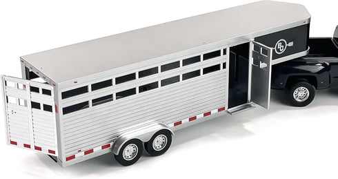Country 1:20 Big Toys - Sundowner Horse Trailer with Gooseneck Trailer Hitch for Farm Toys & Toy Trucks with Working