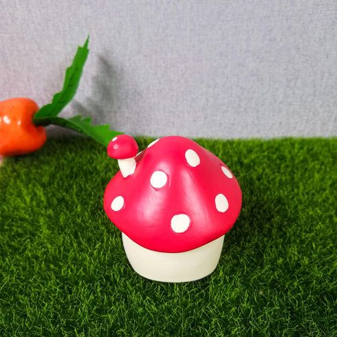 YEYILILINHONG Miniature Mushroom House Fairy Garden Resin Ornament Micro Landscape Molds for Tabletop Dollhouse Bonsai