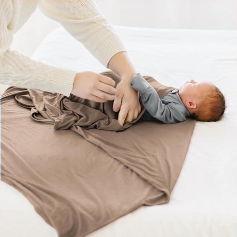 Baby Swaddle Receiving Blankets with Matching Beanie Set Newborn Nursery Swaddle Wrap for Baby Girls and Boys (Brown)